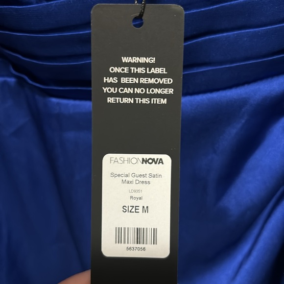 Dress - Picture 2 of 4